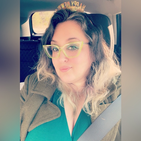 Meet your Posher, Dawn - Picture 8 of 14